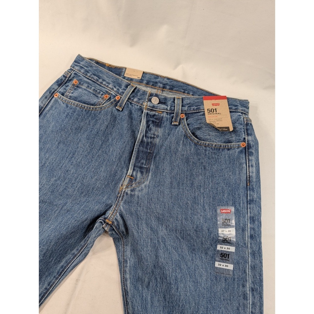 New With Tags Levi's Men's 501 32x30 Original Straight Fit Jeans - Medium Wash